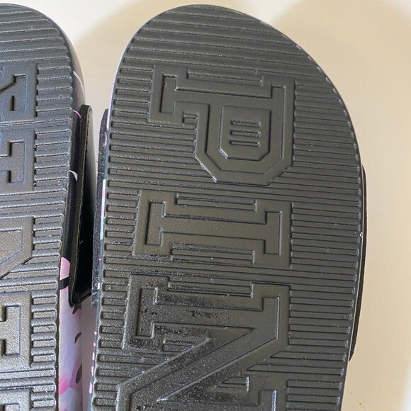 VS Pink M 7-8 Floral Print Logo Slides - Picture 7 of 10